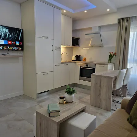 Apartment Luxury Galant 1 *