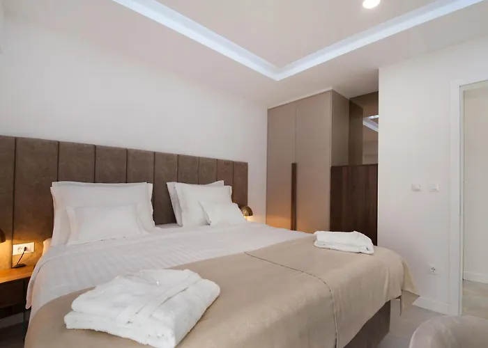 Luxury Galant 1 公寓 *